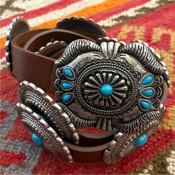 Shyanne Leather Silver-tone Faux Turquoise Concho Boho Belt Boot Barn S/M EUC main image 3